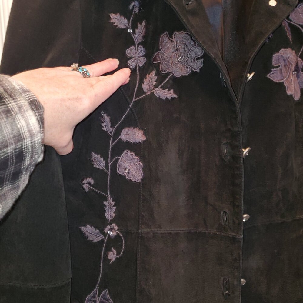 RARE Vintage Montanaco Genuine Suede Jacket | Purple Floral Embroidery M - Picture 3 of 7